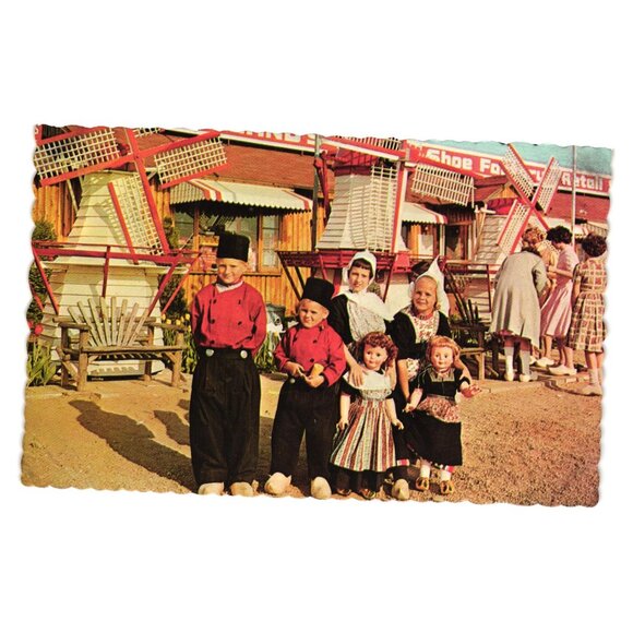 Colorful Holland Michigan Tulip Festival Postcard Retro Volendam Costumes Tour - Picture 1 of 2